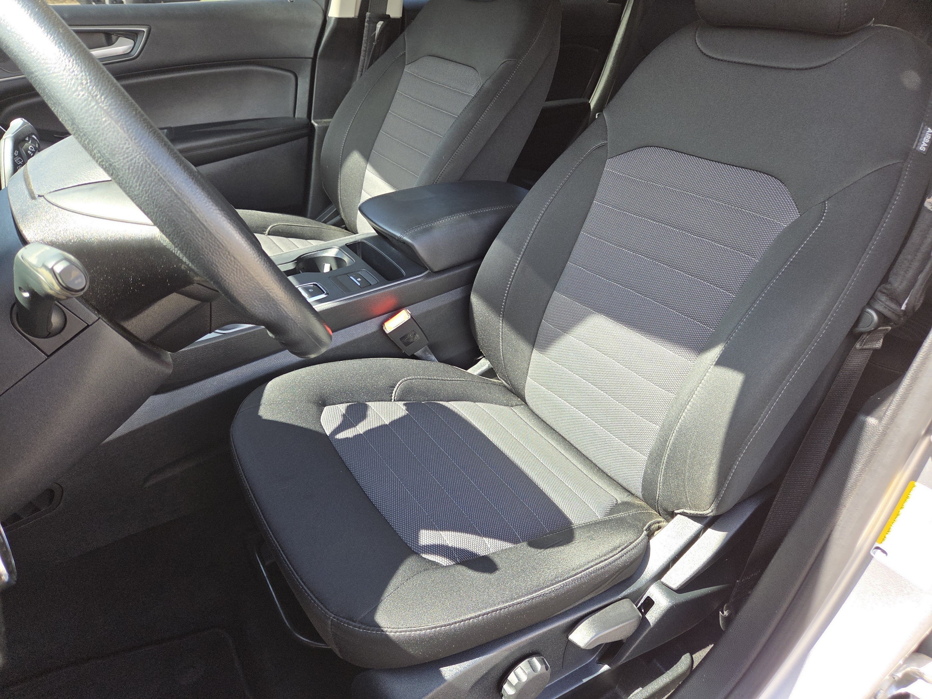 Certified 2022 Ford Edge SE w/ Black Appearance Package AWD/4WD image 38