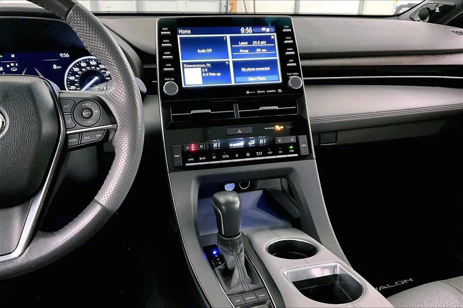 Used 2022 Toyota Avalon Limited w/ Advanced Safety Package image 6