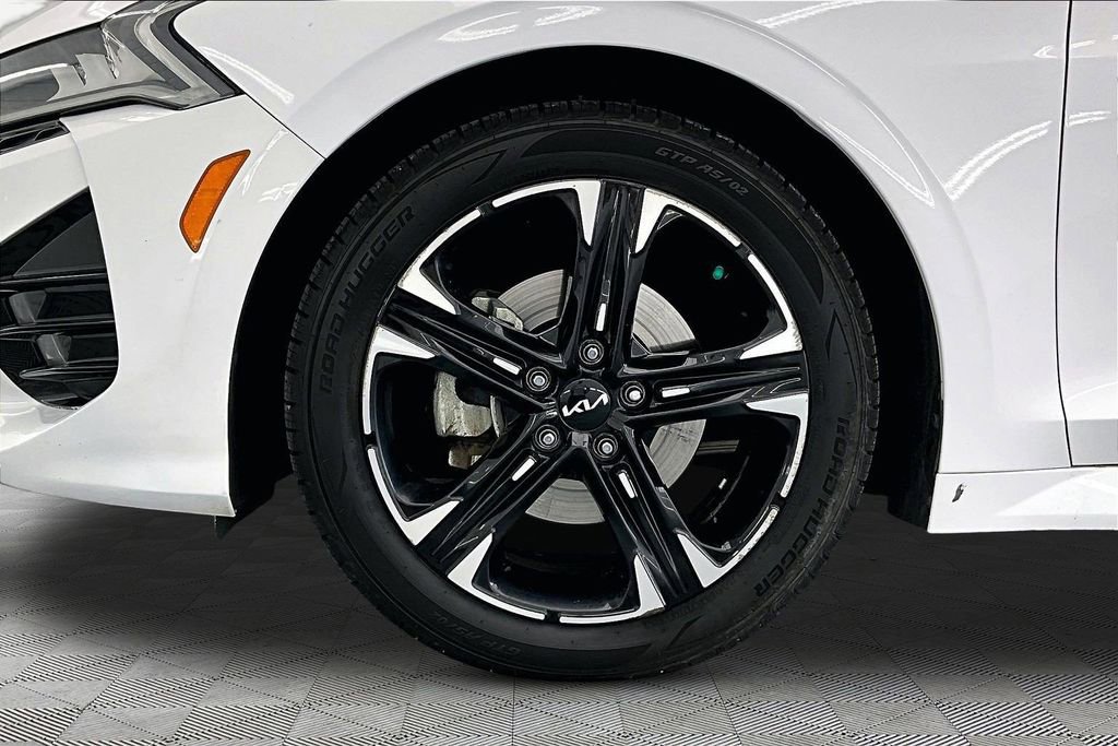 Used 2022 Kia K5 GT-Line AWD/4WD image 9
