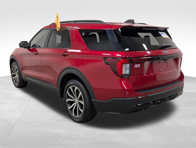 Certified 2025 Ford Explorer ST-Line AWD/4WD image 23