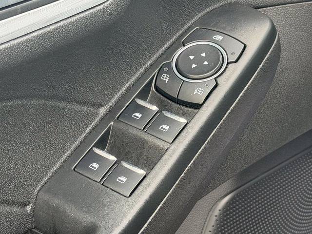 Certified 2025 Ford Escape Platinum AWD/4WD image 12