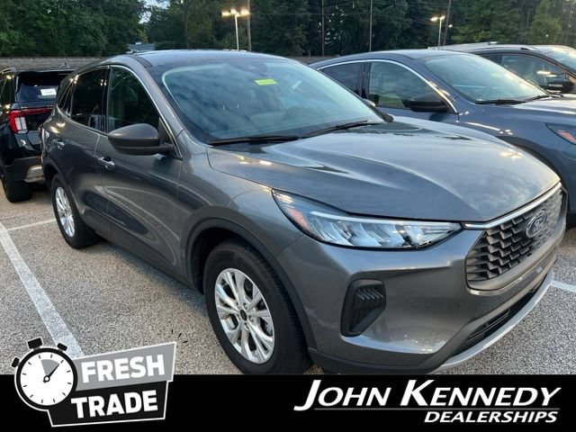 Certified 2023 Ford Escape Active w/ Tech Pack #1 AWD/4WD image 1