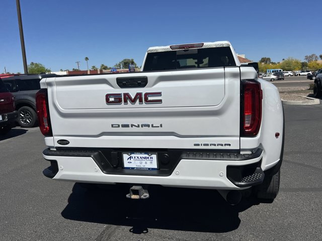 Used 2022 GMC Sierra 3500 Denali w/ Denali Ultimate Package AWD/4WD image 8