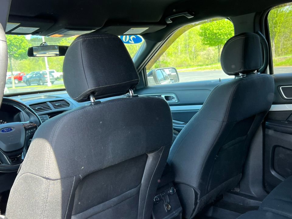 Certified 2017 Ford Explorer XLT AWD/4WD image 28