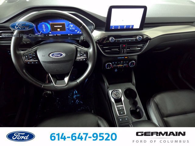 Certified 2022 Ford Escape Titanium AWD/4WD image 17