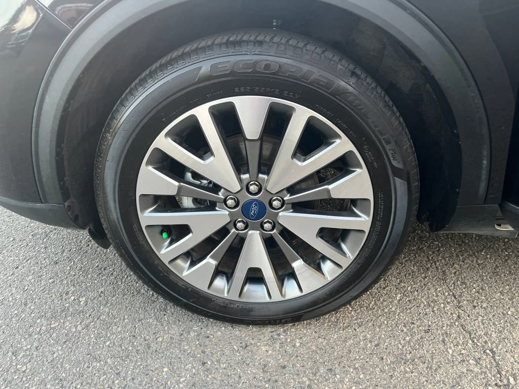 Certified 2022 Ford Escape Titanium image 34