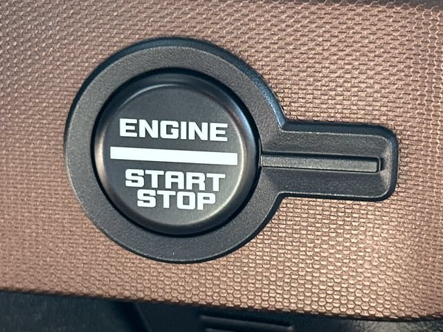 Certified 2023 Ford Bronco Heritage Edition AWD/4WD image 37