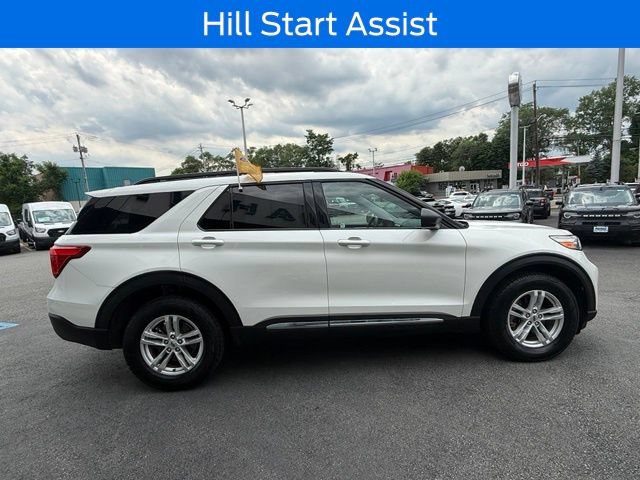 Certified 2023 Ford Explorer XLT w/ Equipment Group 202A AWD/4WD image 9