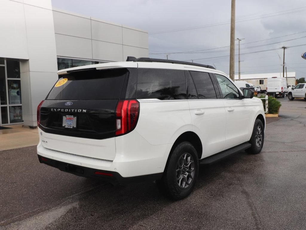 Certified 2025 Ford Expedition Active RWD image 16