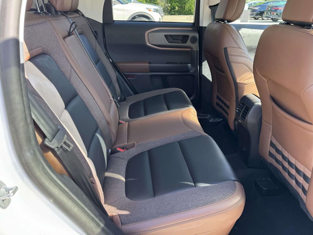 Certified 2025 Ford Bronco Sport Outer Banks w/ Outer Banks Tech Package+ AWD/4WD image 15
