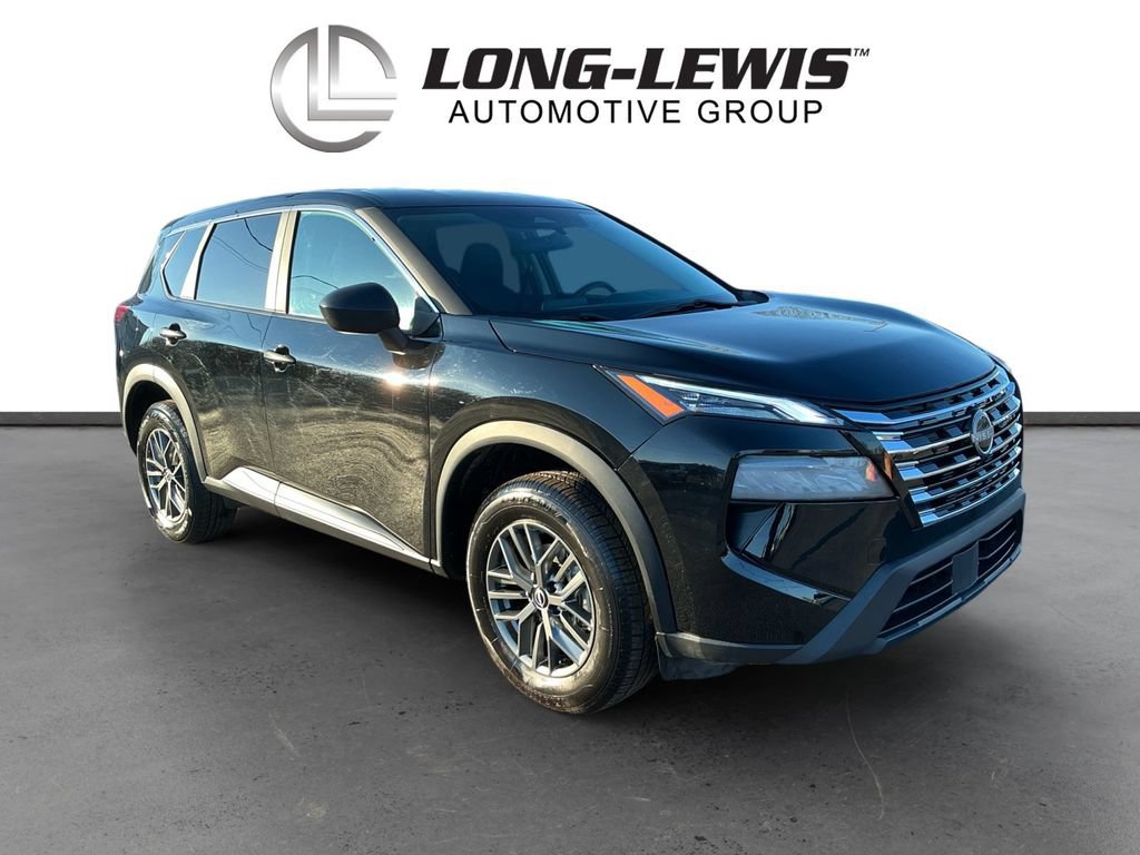 Used 2024 Nissan Rogue S FWD image 10