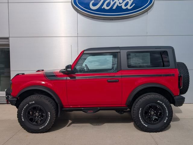 Certified 2022 Ford Bronco Badlands w/ Sasquatch Package AWD/4WD image 3