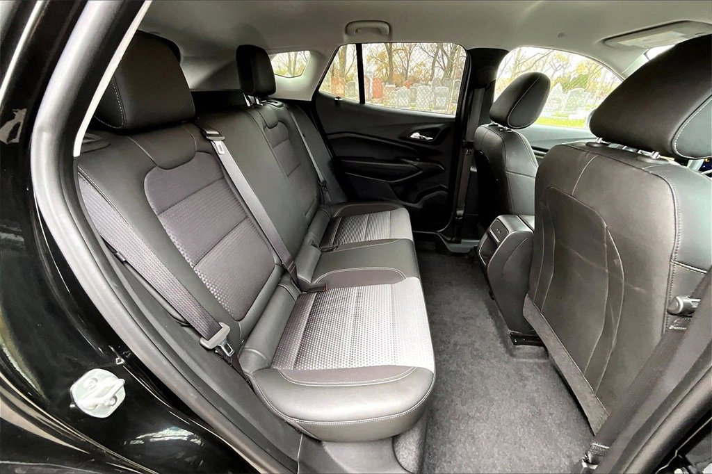 Used 2025 Chevrolet Trax LT image 25