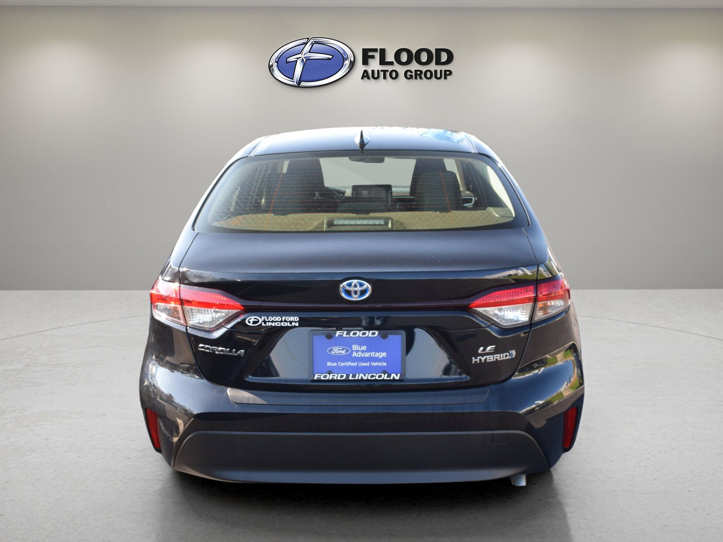 Used 2024 Toyota Corolla LE w/ LE Convenience Package FWD image 5