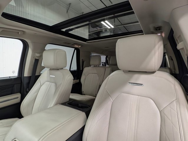 Certified 2021 Ford Expedition Max Platinum image 5