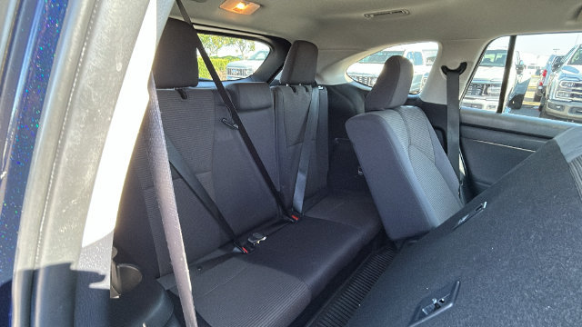 Used 2024 Toyota Highlander LE AWD/4WD image 14