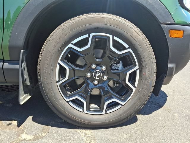 Certified 2025 Ford Bronco Sport Outer Banks w/ Outer Banks Tech Package+ AWD/4WD image 8