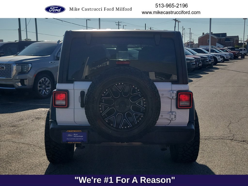 Used 2024 Jeep Wrangler Unlimited Sport AWD/4WD image 4