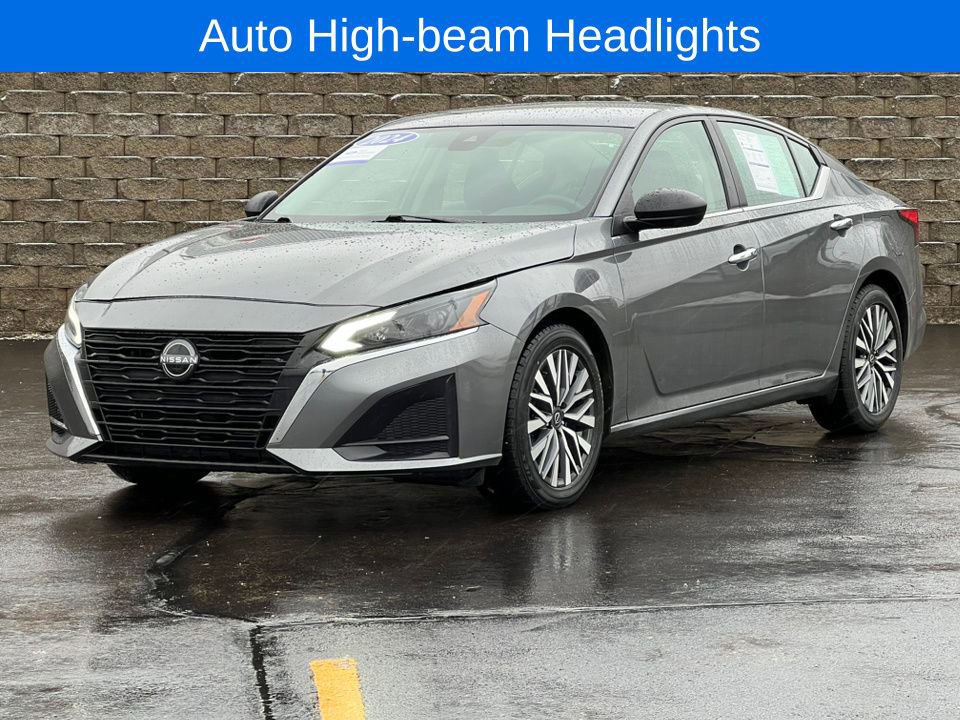 Used 2024 Nissan Altima 2.5 SV