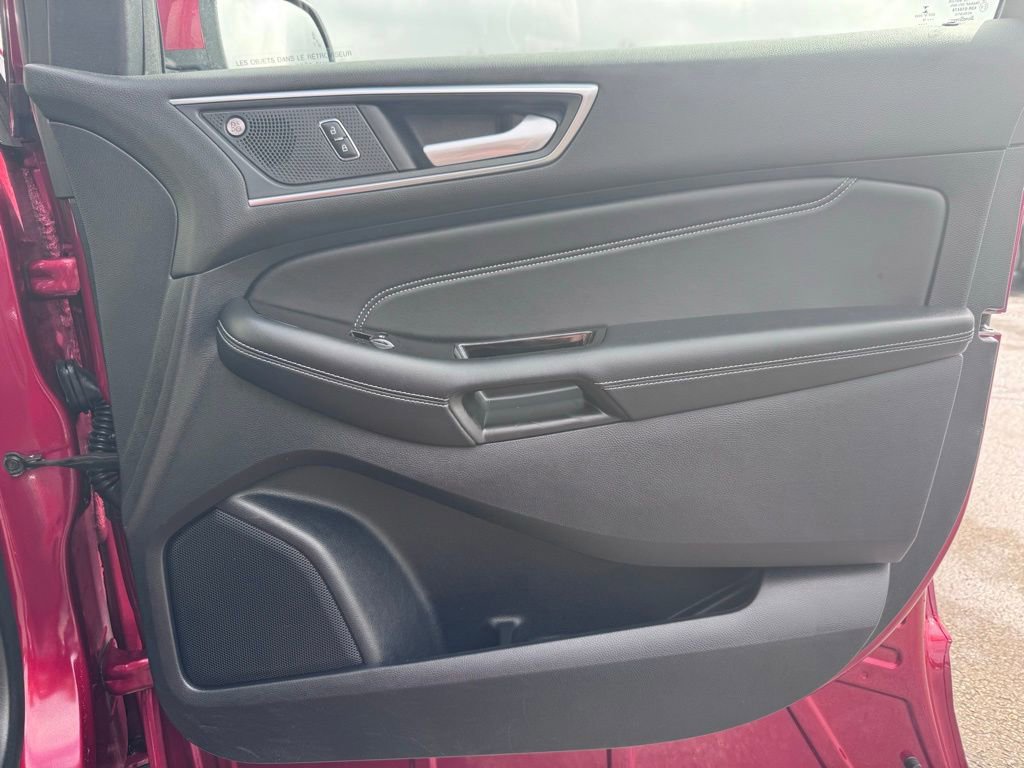Certified 2019 Ford Edge Titanium w/ Equipment Group 301A image 23