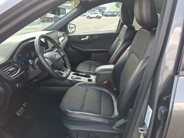 Certified 2023 Ford Escape ST-Line Select w/ Tech Pack #2 AWD/4WD image 13