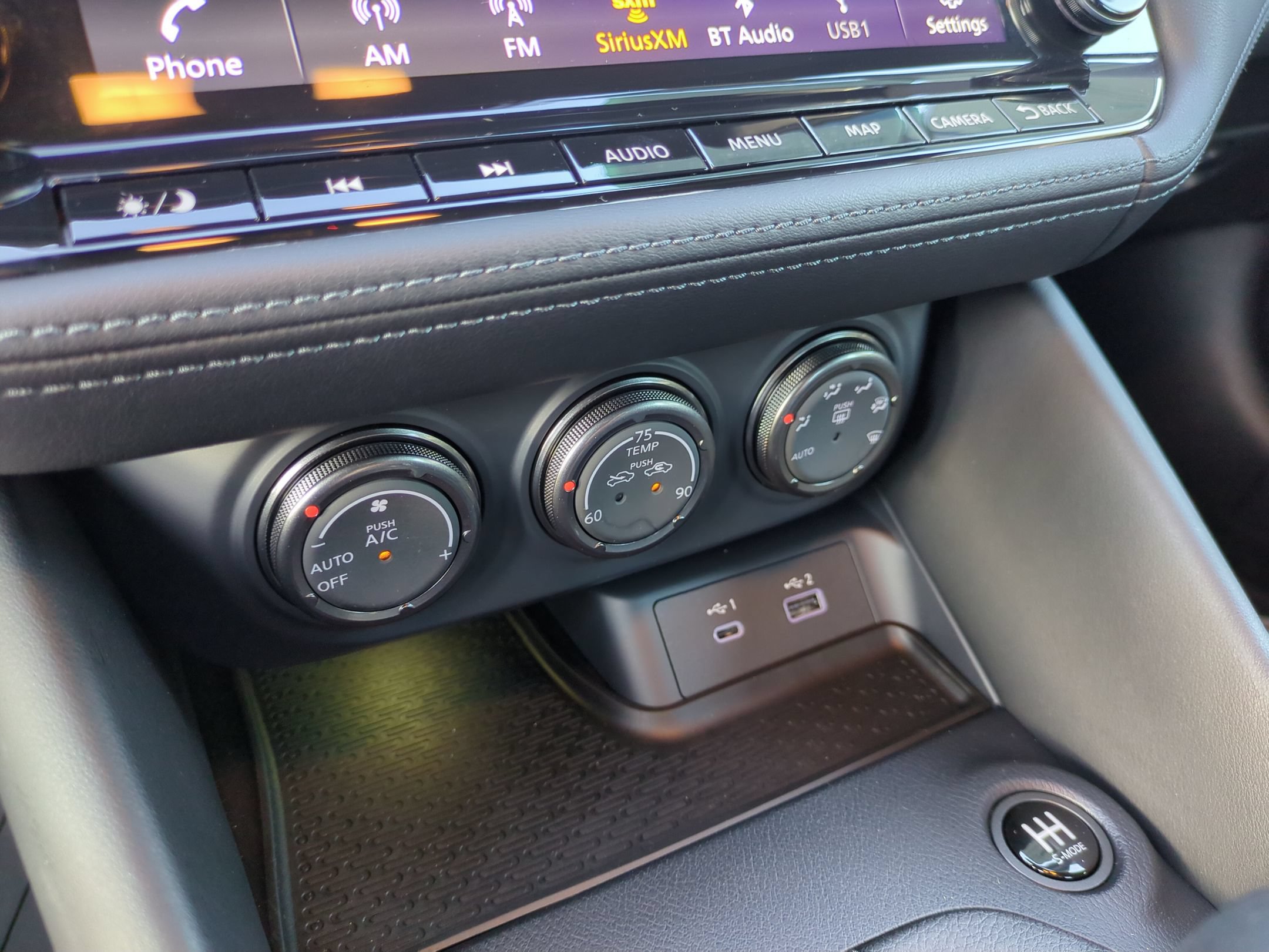 Used 2025 Nissan Z Performance w/ Floor Mat Package RWD image 26