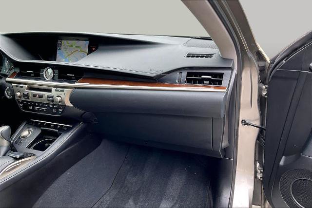 Used 2017 Lexus ES 350 w/ Luxury Package FWD image 18