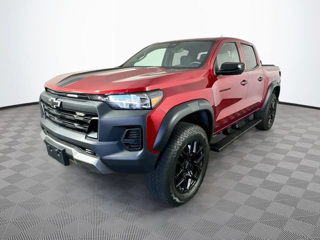Used 2024 Chevrolet Colorado Trail Boss w/ LPO, Dark Essentials Package AWD/4WD image 6