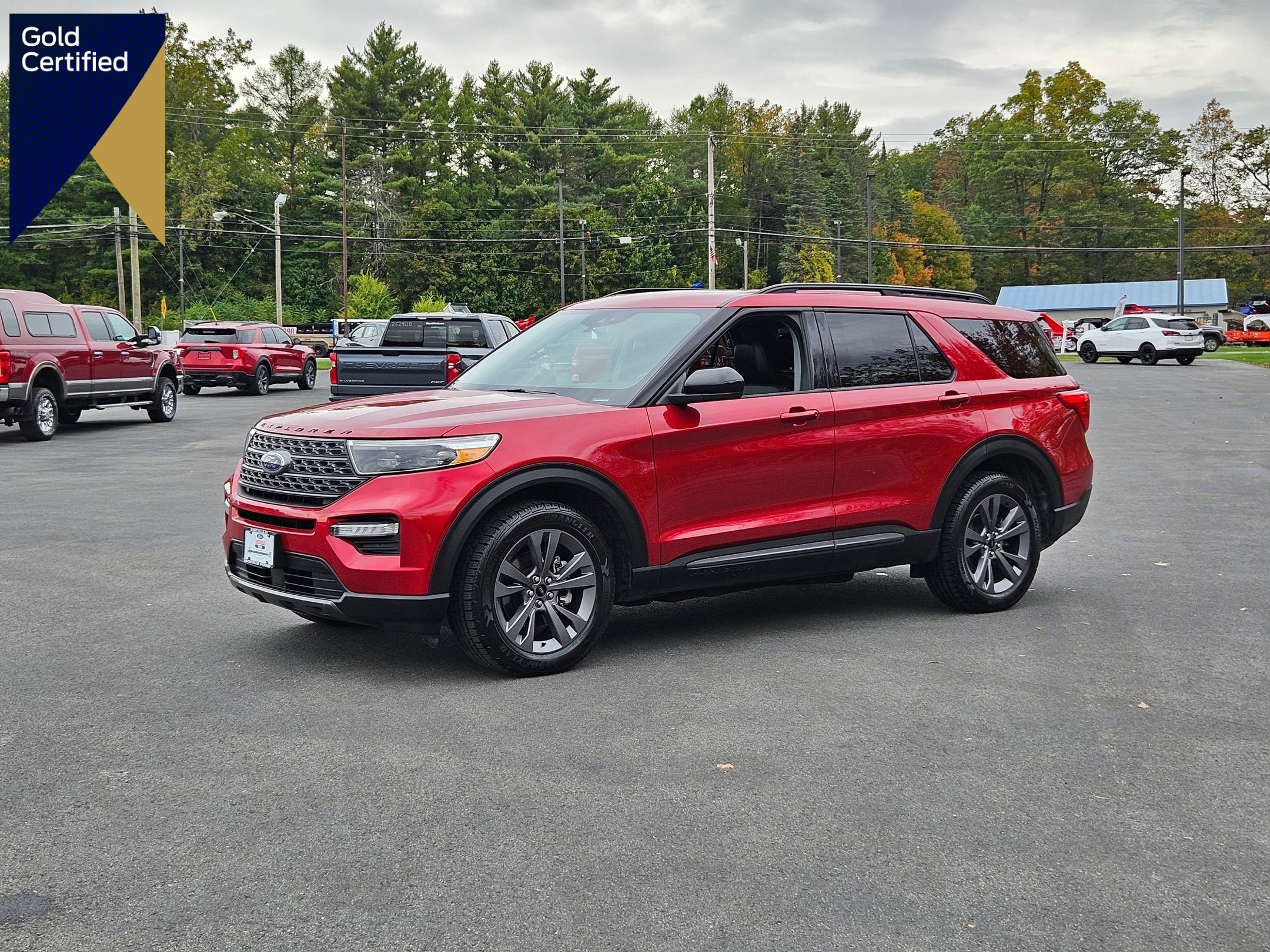 Certified 2022 Ford Explorer XLT w/ Equipment Group 202A image 1