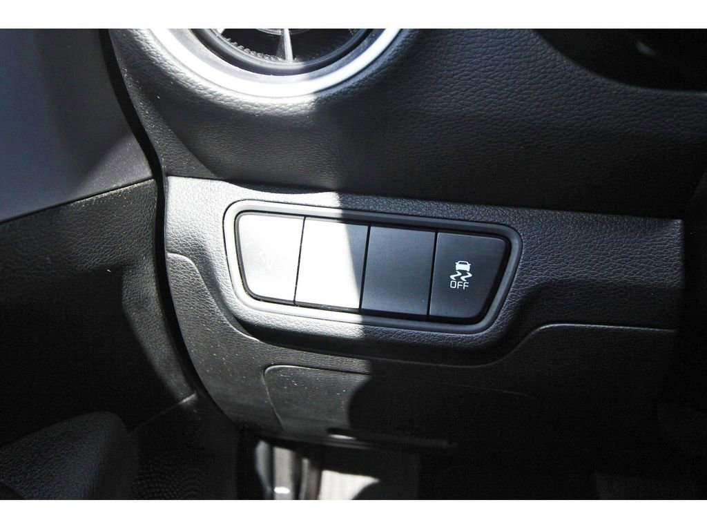 Used 2024 Kia Forte LXS image 22