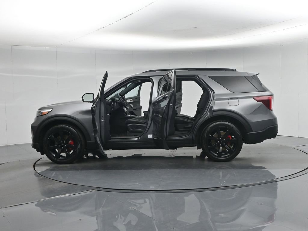 Certified 2023 Ford Explorer ST w/ Equipment Group 401A AWD/4WD image 5