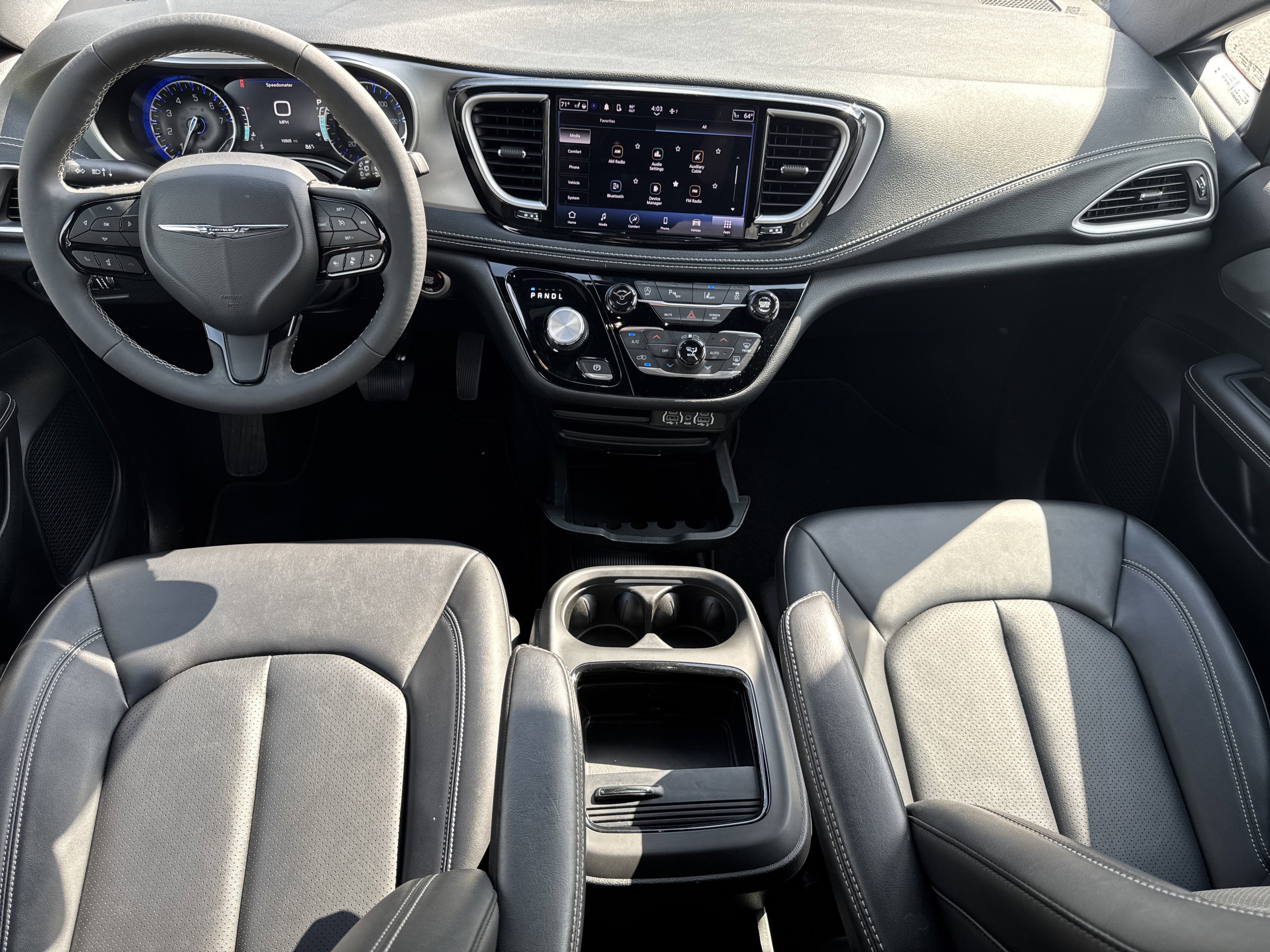 Used 2024 Chrysler Pacifica Touring-L w/ S Appearance Package FWD image 34