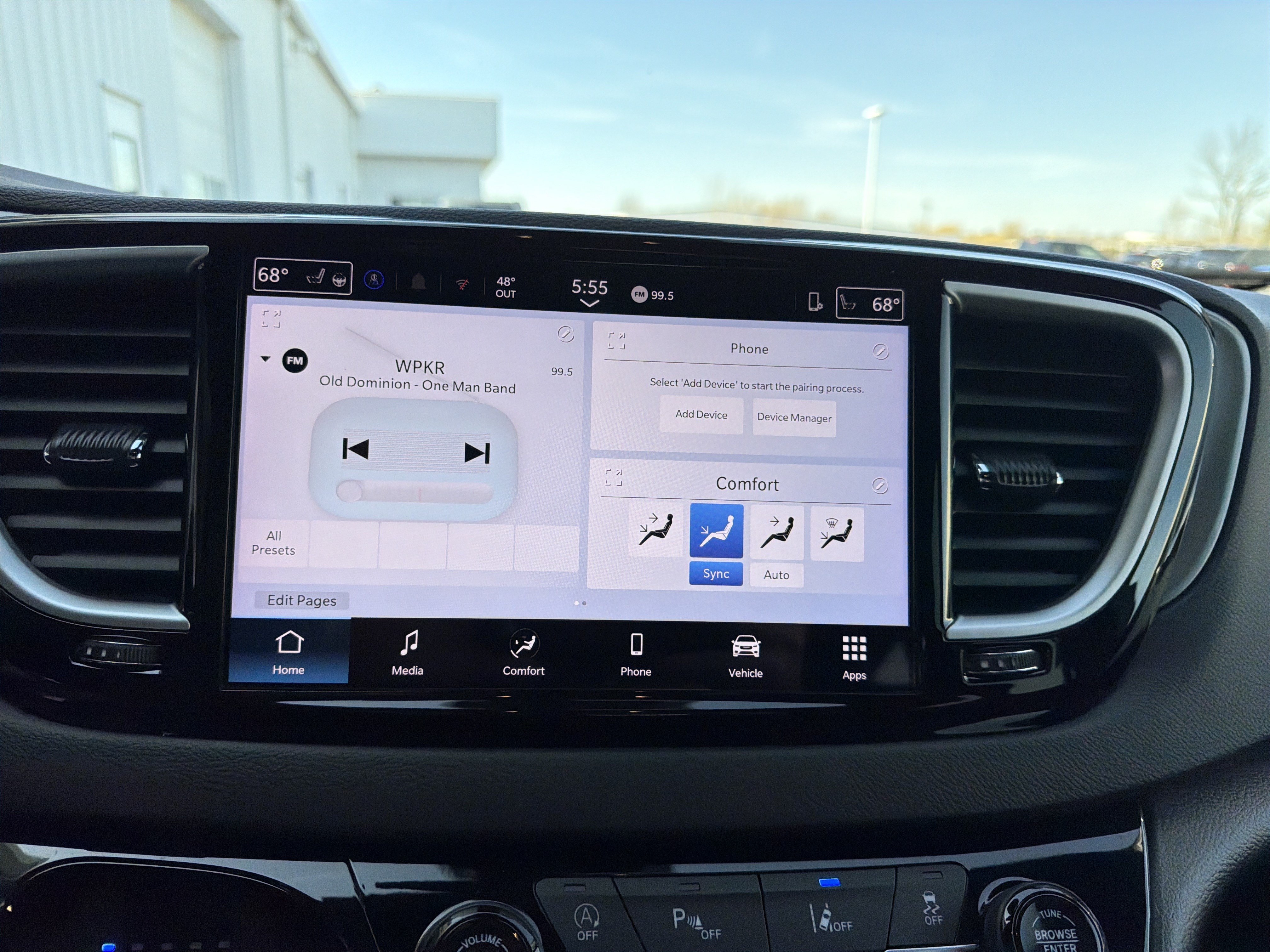 Used 2025 Chrysler Pacifica Select FWD image 41