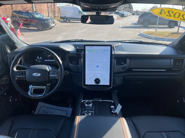 Certified 2024 Ford Expedition Platinum image 21