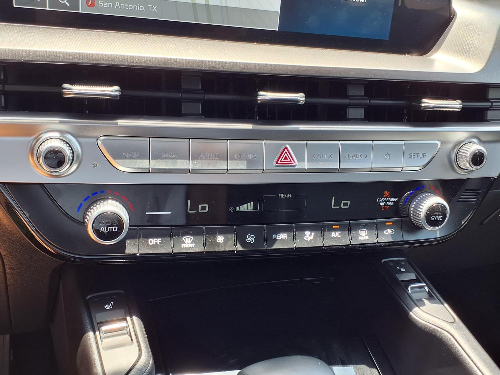 Used 2025 Kia Telluride S FWD image 18