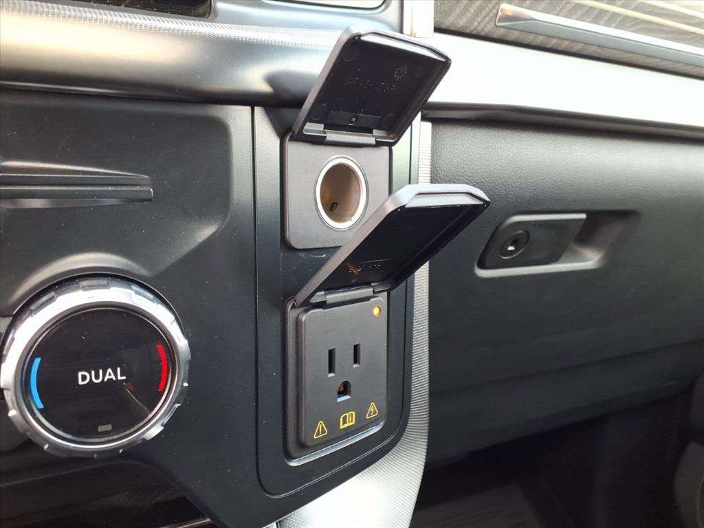 Certified 2022 Ford F150 Platinum w/ Equipment Group 701A High image 20