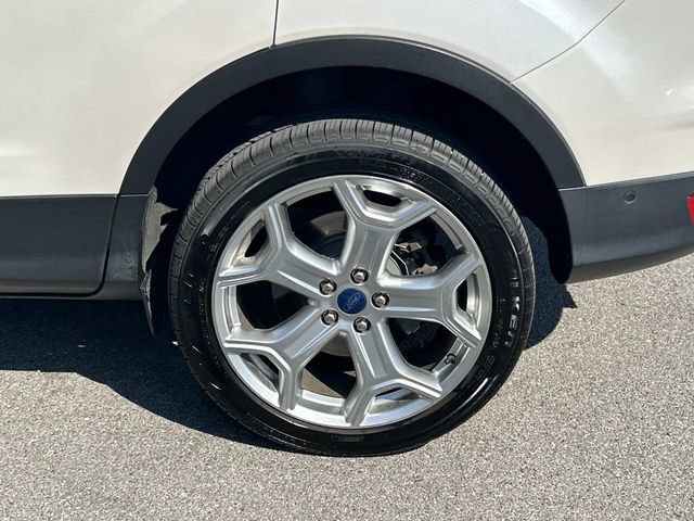 Certified 2019 Ford Escape Titanium AWD/4WD image 12