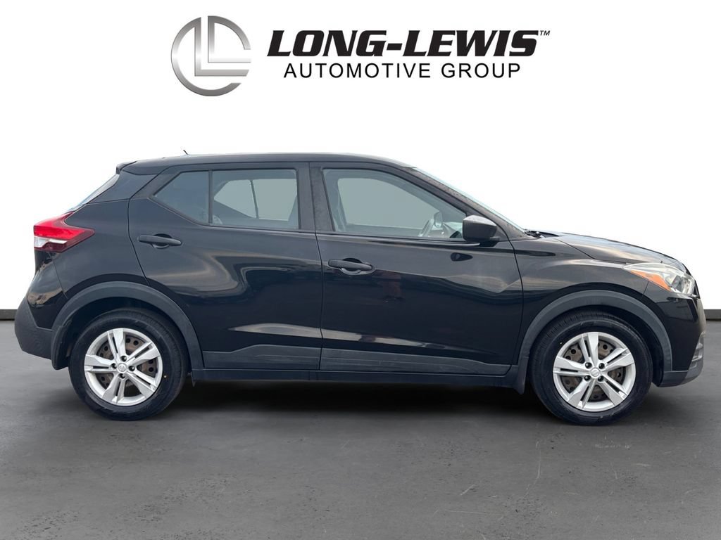 Used 2020 Nissan Kicks S FWD image 8