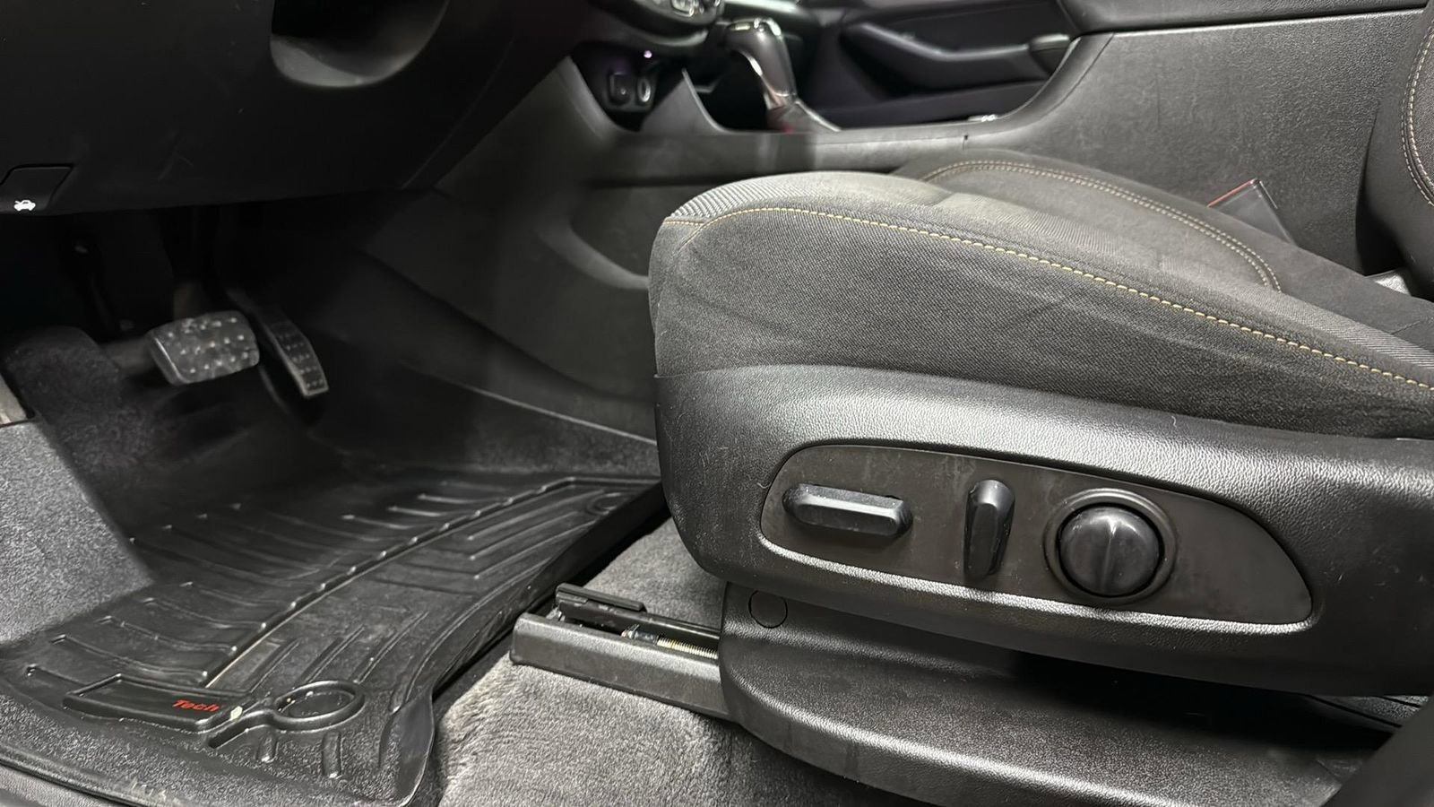 Used 2019 Chevrolet Traverse LT image 9