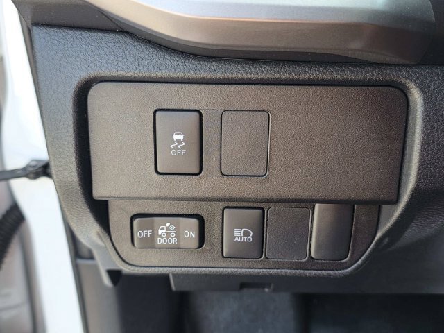 Used 2023 Toyota Tacoma SR5 RWD image 22
