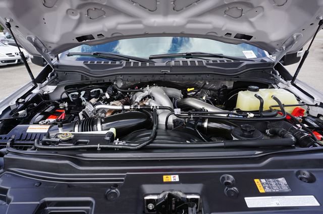 Certified 2022 Ford F350 Platinum w/ Tremor Off-Road Package AWD/4WD image 34