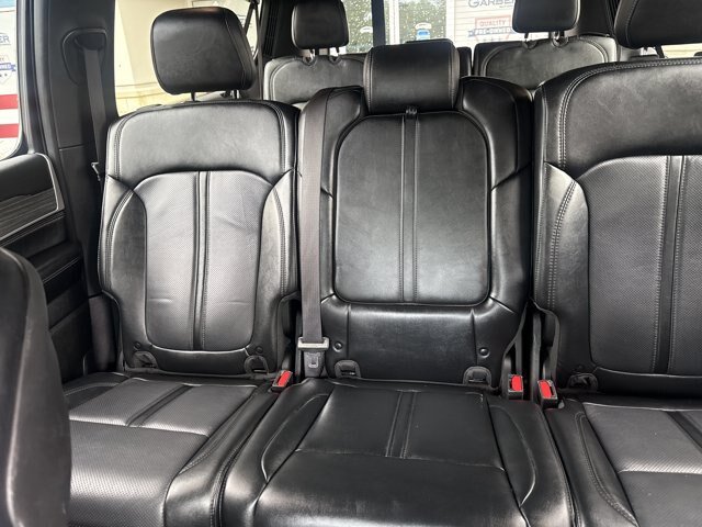 Used 2024 Jeep Wagoneer L Series II w/ Flexible Seating Group AWD/4WD image 20