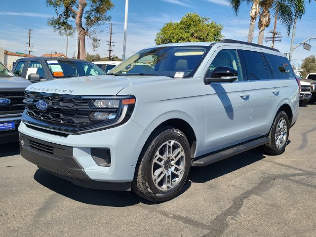 Certified 2025 Ford Expedition Active AWD/4WD image 29