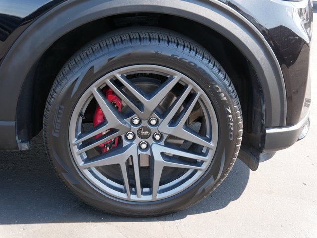 Certified 2025 Ford Explorer ST AWD/4WD image 6