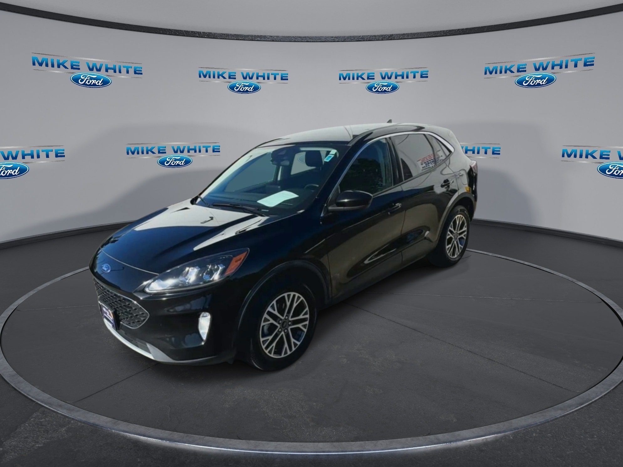 Certified 2022 Ford Escape SEL AWD/4WD image 4