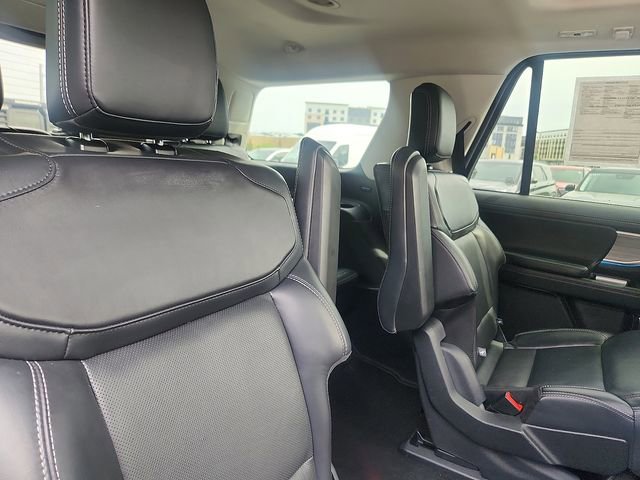 Certified 2025 Ford Expedition Platinum AWD/4WD image 29