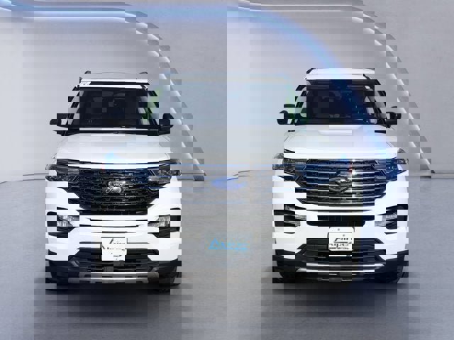 Certified 2022 Ford Explorer XLT w/ Equipment Group 202A image 8