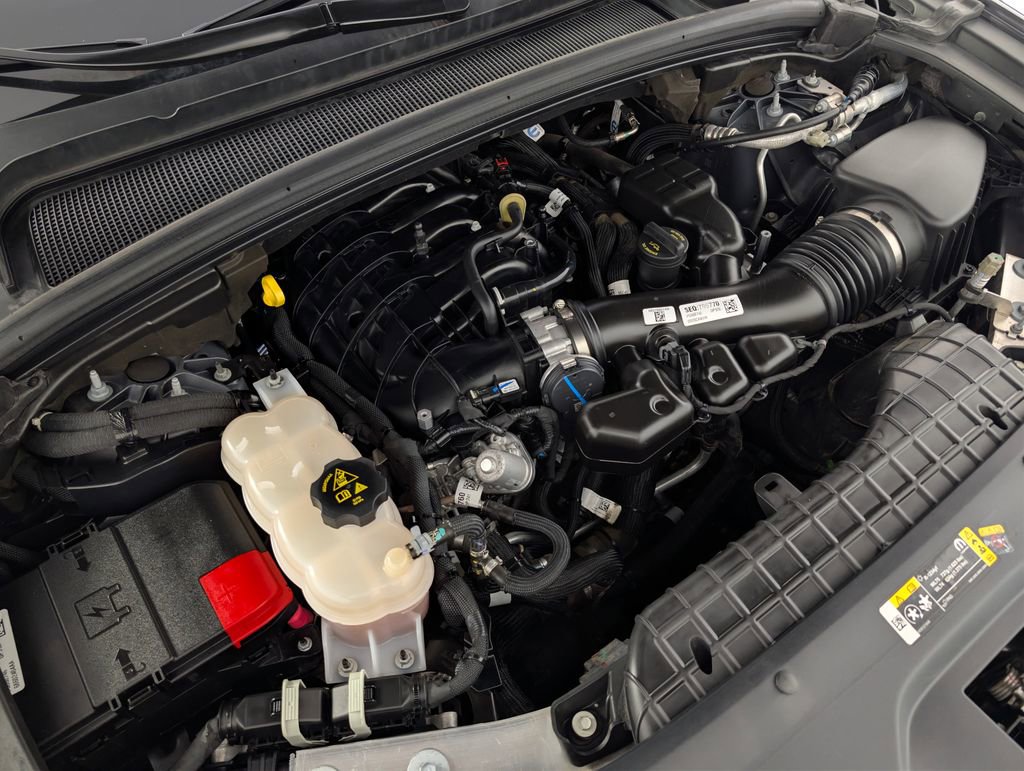 Used 2023 Jeep Grand Cherokee Altitude AWD/4WD image 8