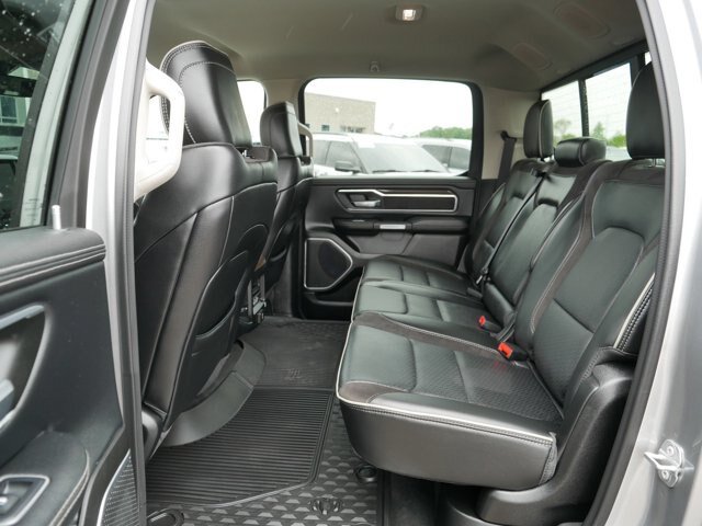 Used 2022 RAM 1500 Laramie AWD/4WD image 16