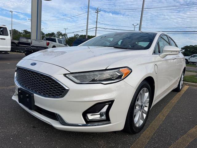 Certified 2020 Ford Fusion Energi Titanium FWD image 3